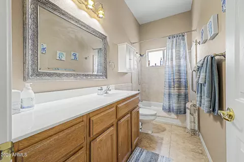Bath - 11547 E Medina Ave, Mesa, AZ 85209 photo 3 of 4