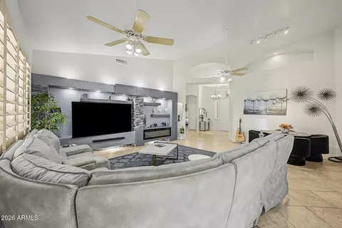 Living - 11547 E Medina Ave, Mesa, AZ 85209 photo 3 of 4