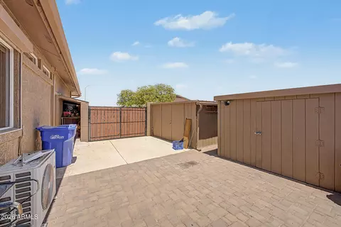 Exterior - 11547 E Medina Ave, Mesa, AZ 85209 photo 5 of 10
