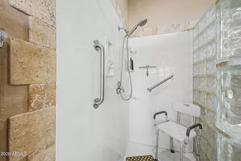 Bath - 11547 E Medina Ave, Mesa, AZ 85209 photo 2 of 4