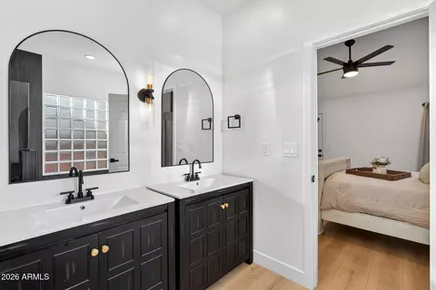 Bath - 2313 E Cortez Dr, Gilbert, AZ 85234 photo 2 of 6