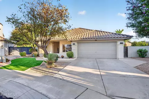 Exterior - 2313 E Cortez Dr, Gilbert, AZ 85234 photo 2 of 14