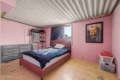 Bedroom - 6909 W Wolf St, Phoenix, AZ 85033 photo 1 of 8