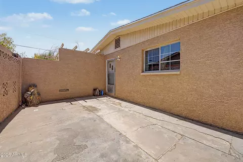 Exterior - 6909 W Wolf St, Phoenix, AZ 85033 photo 3 of 8