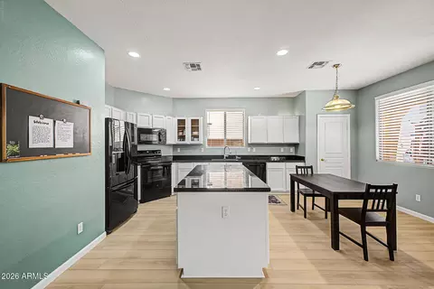 Kitchen - 3868 E Claxton Ave, Gilbert, AZ 85297 photo 3 of 4