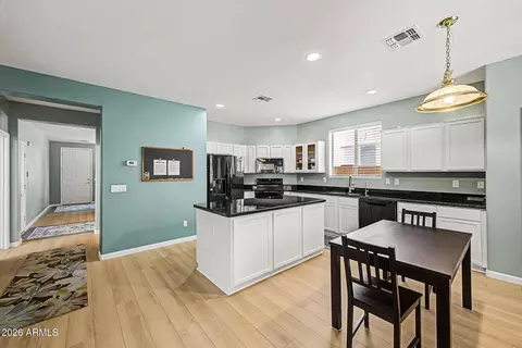 Kitchen - 3868 E Claxton Ave, Gilbert, AZ 85297 photo 2 of 4