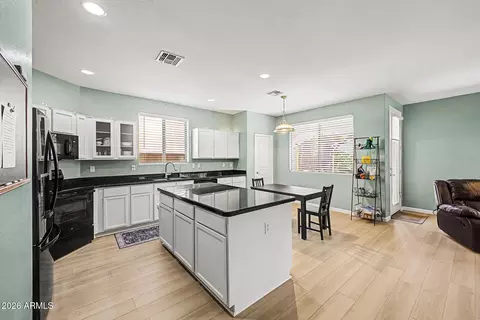 Kitchen - 3868 E Claxton Ave, Gilbert, AZ 85297 photo 4 of 4