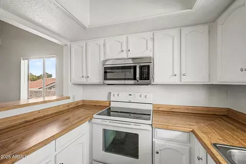 414 E Linda Ln #D, Gilbert, AZ 85234 photo 13