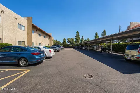 Exterior - 5525 E Thomas Rd #R13, Phoenix, AZ 85018 photo 2 of 5