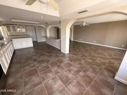 Living - 1301 E Rowlands Ln, Phoenix, AZ 85022 photo 4 of 5