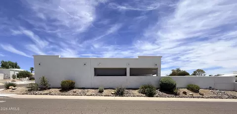 Exterior - 1301 E Rowlands Ln, Phoenix, AZ 85022 photo 4 of 15