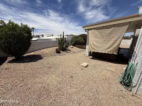 Exterior - 1301 E Rowlands Ln, Phoenix, AZ 85022 photo 12 of 15