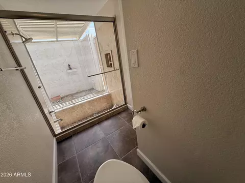 Bath - 1301 E Rowlands Ln, Phoenix, AZ 85022 photo 6 of 7