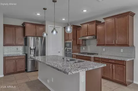 Kitchen - 10221 E Wavelength Ave, Mesa, AZ 85212 photo 2 of 5