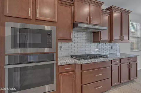 Kitchen - 10221 E Wavelength Ave, Mesa, AZ 85212 photo 5 of 5