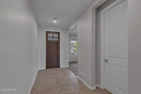 Entry Way - 10221 E Wavelength Ave, Mesa, AZ 85212 photo 2 of 5