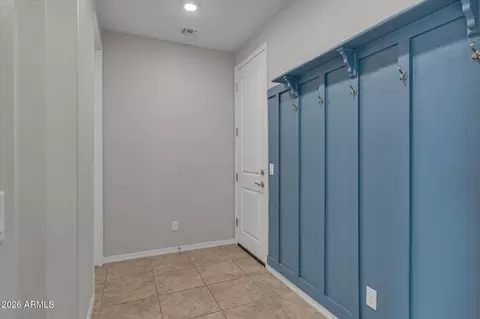 Entry Way - 10221 E Wavelength Ave, Mesa, AZ 85212 photo 4 of 5