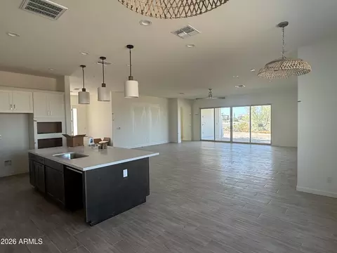 684 N Moon Rd, Apache Junction, AZ 85119 photo 6