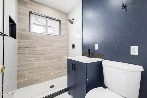 Bath - 644 S Lewis --, Mesa, AZ 85210 photo 3 of 3