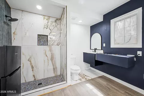 Bath - 644 S Lewis --, Mesa, AZ 85210 photo 1 of 3