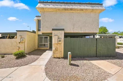 9054 N 51st Ln, Glendale, AZ 85302
