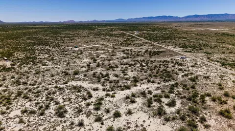 E1 S Hendrick Lane #E-1, Willcox, AZ 85643 photo 3