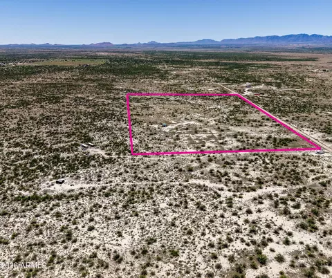 E1 S Hendrick Lane #E-1, Willcox, AZ 85643 photo 2