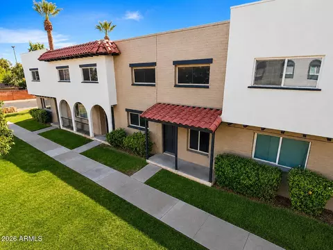 Exterior - 2868 E Clarendon Ave, Phoenix, AZ 85016 photo 2 of 6