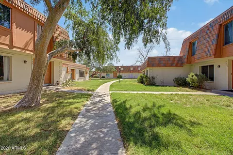 7833 N 49th Ave, Glendale, AZ 85301