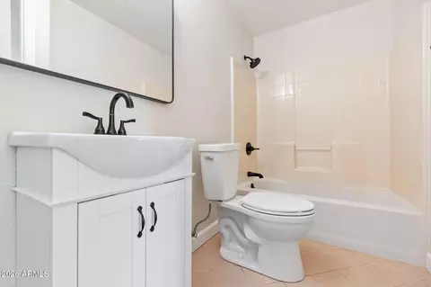 Bath - 2155 Chisholm Trl, Flagstaff, AZ 86005 photo 1 of 4