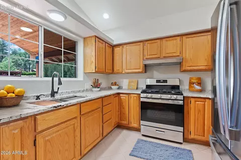 Kitchen - 2155 Chisholm Trl, Flagstaff, AZ 86005 photo 2 of 4