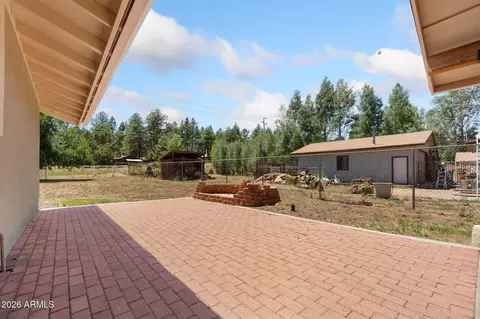 Exterior - 2155 Chisholm Trl, Flagstaff, AZ 86005 photo 3 of 8