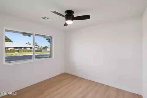 Bedroom - 735 E Manhatton Dr, Tempe, AZ 85282 photo 7 of 7