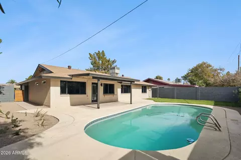 Exterior - 735 E Manhatton Dr, Tempe, AZ 85282 photo 2 of 8