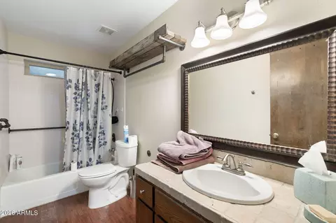 Bath - 2631 E Vista Dr, Phoenix, AZ 85032 photo 2 of 4