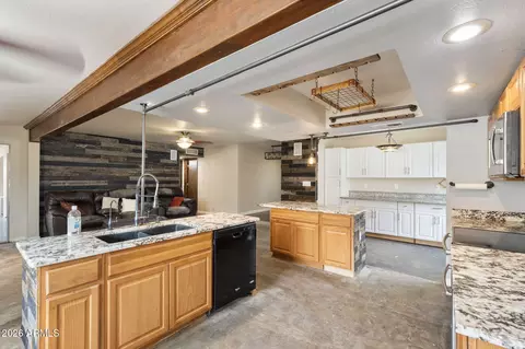 Kitchen - 2631 E Vista Dr, Phoenix, AZ 85032 photo 5 of 6