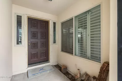 Exterior - 2631 E Vista Dr, Phoenix, AZ 85032 photo 2 of 10