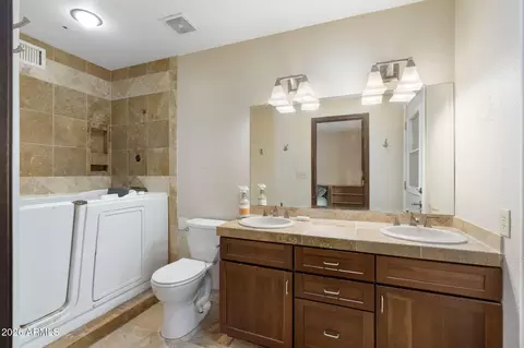 Bath - 2631 E Vista Dr, Phoenix, AZ 85032 photo 1 of 4