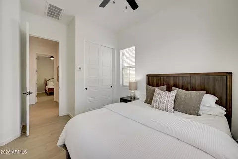 Bedroom - 2082 E Oriole Dr, Gilbert, AZ 85297 photo 3 of 4