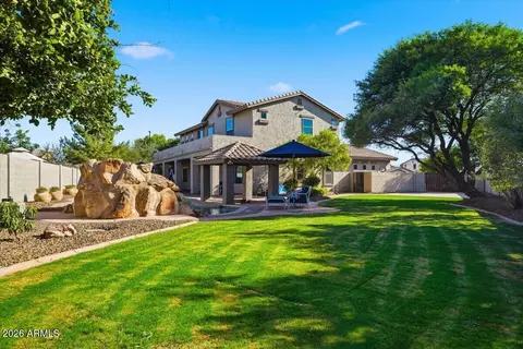 Exterior - 1122 E Lodgepole Dr, Gilbert, AZ 85298 photo 14 of 18