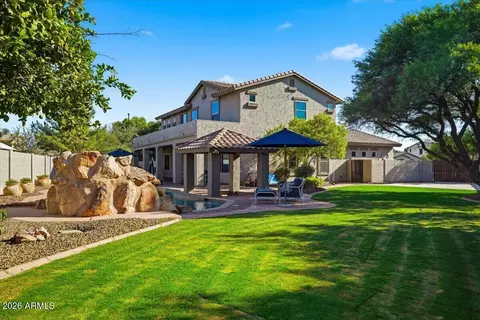 Exterior - 1122 E Lodgepole Dr, Gilbert, AZ 85298 photo 8 of 18