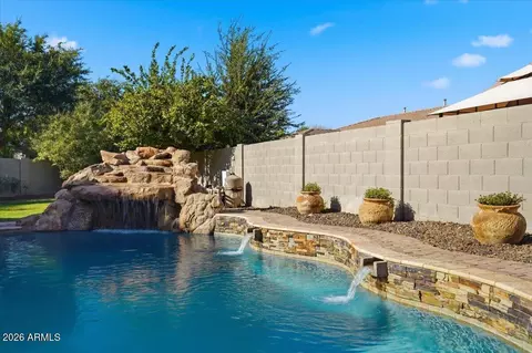 Exterior - 1122 E Lodgepole Dr, Gilbert, AZ 85298 photo 10 of 18