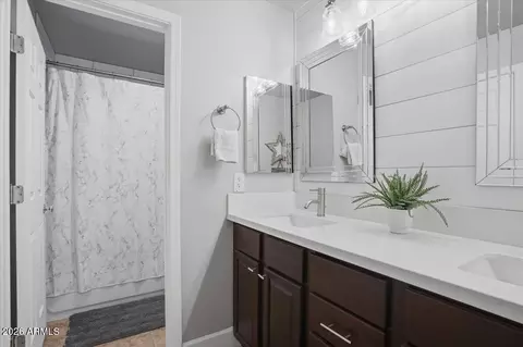 Bath - 1122 E Lodgepole Dr, Gilbert, AZ 85298 photo 3 of 8