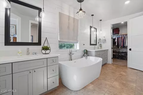 Bath - 1122 E Lodgepole Dr, Gilbert, AZ 85298 photo 8 of 8