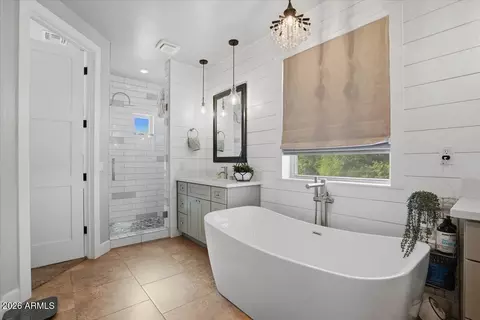 Bath - 1122 E Lodgepole Dr, Gilbert, AZ 85298 photo 6 of 8
