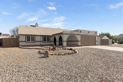 9033 W Vogel Ave, Peoria, AZ 85345