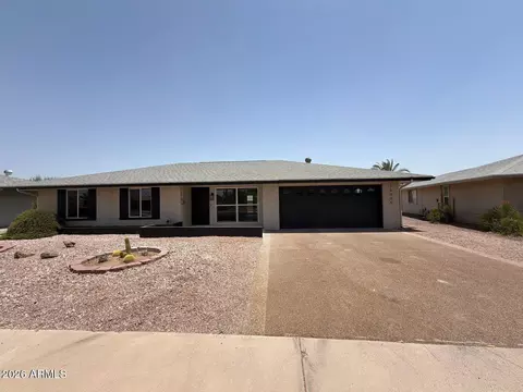 16005 N Nicklaus Ln, Sun City, AZ 85351