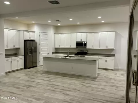 Kitchen - 4319 E Silo Dr, Gilbert, AZ 85296 photo 2 of 2