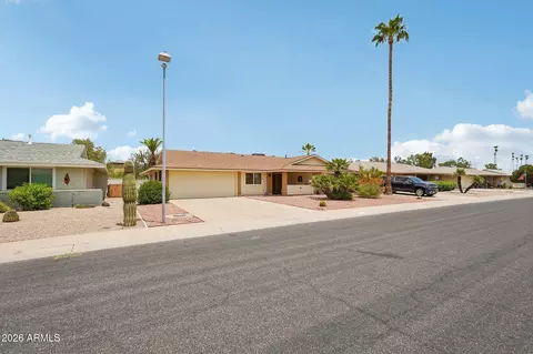 10908 W Meade Dr, Sun City, AZ 85351