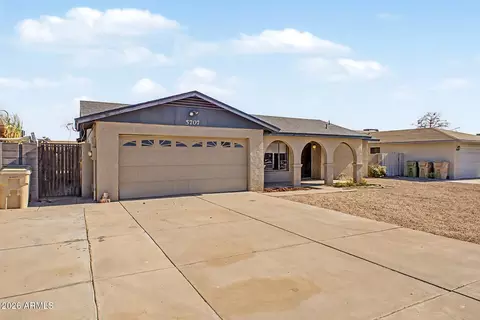 5707 W Cholla St, Glendale, AZ 85304
